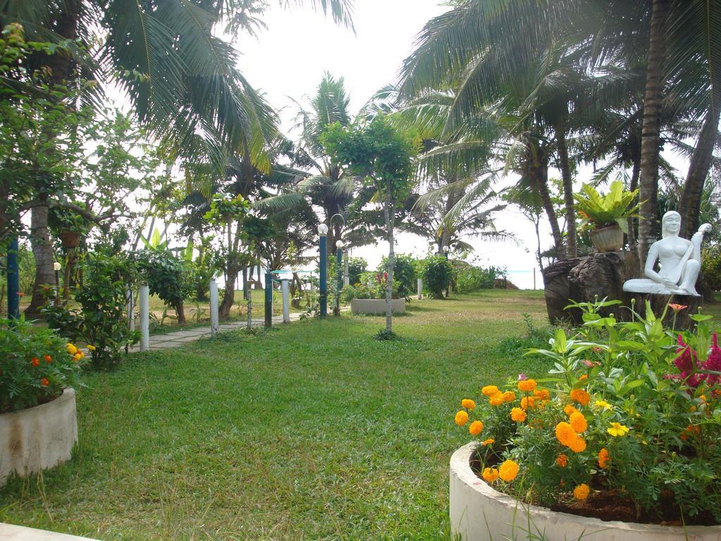 Villa Jayananda Dickwella Exterior photo