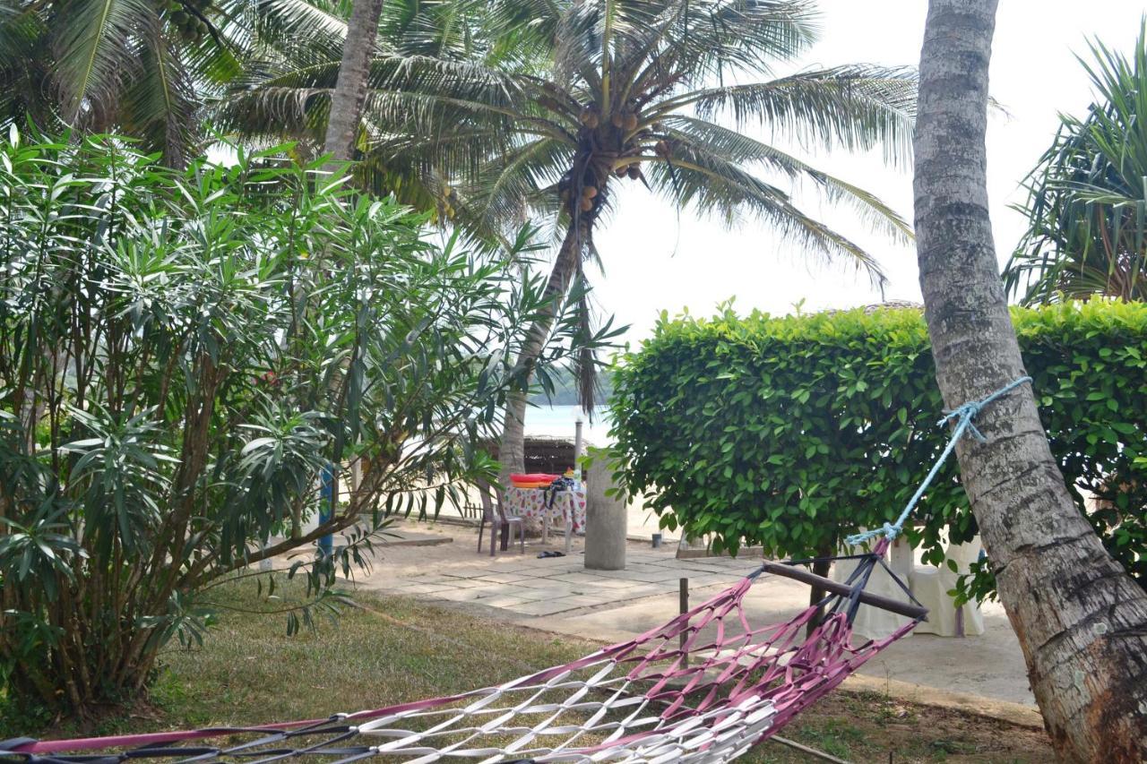 Villa Jayananda Dickwella Exterior photo
